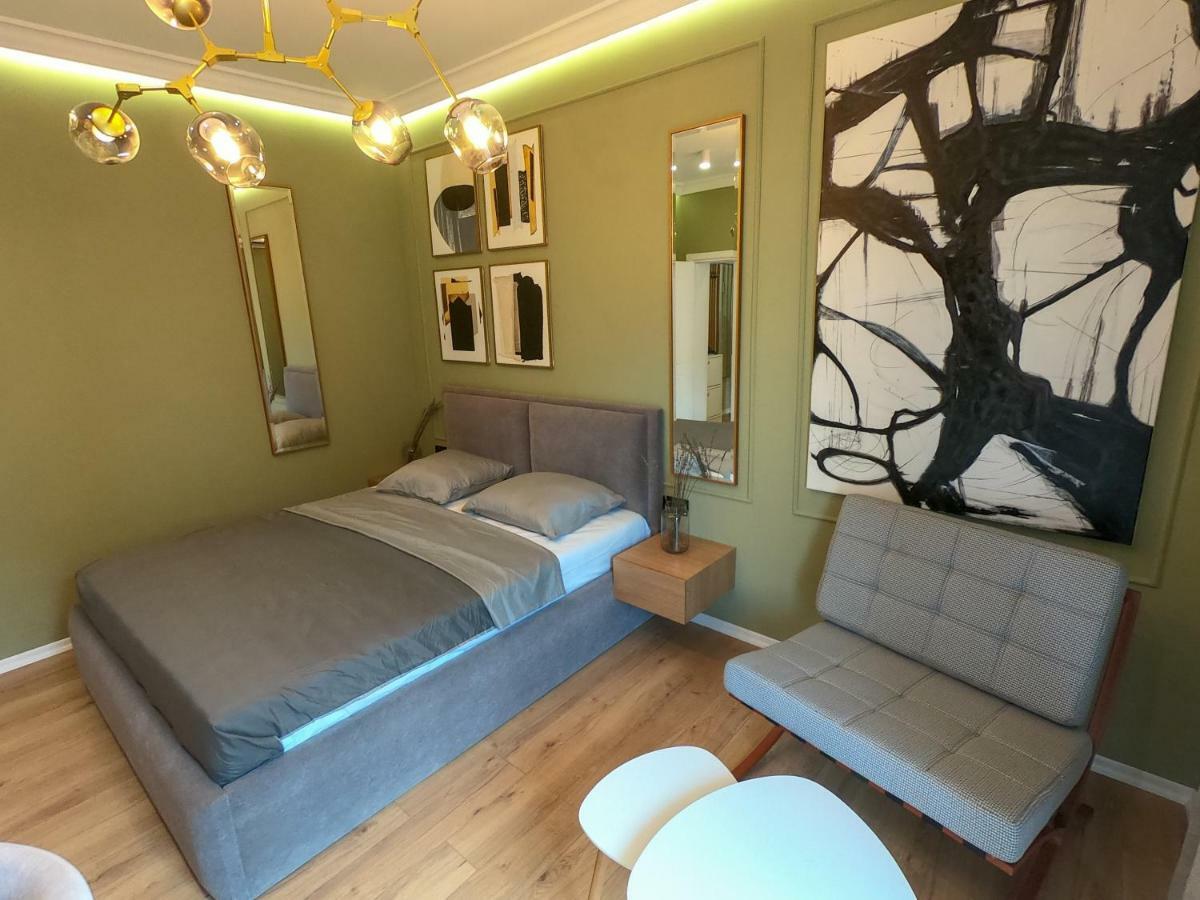 Roza's Center Apartment